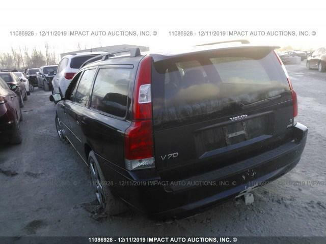 VOLVO V 70 &amp; XC 70 R  FOR PARTS PARTS ONLY ) in Auto Body Parts - Image 3