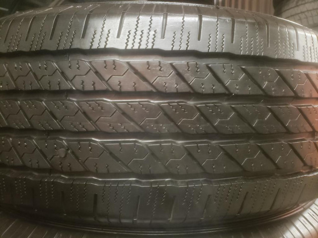 (D58) 1 Pneu Ete - 1 Summer Tire 275-65-18 Michelin 9-10/32 in Tires & Rims in Greater Montréal