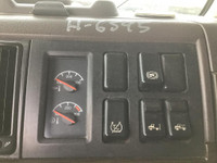 (CONTROL SWITCHES)  VOLVO VNL670 -Stock Number: H-6595