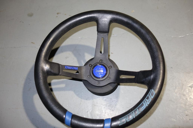 JDM Deep Dish MOMO Steering Wheel Nissan Hub G35 350z 240sx Silvia GTR Pulsar in Other Parts & Accessories - Image 2