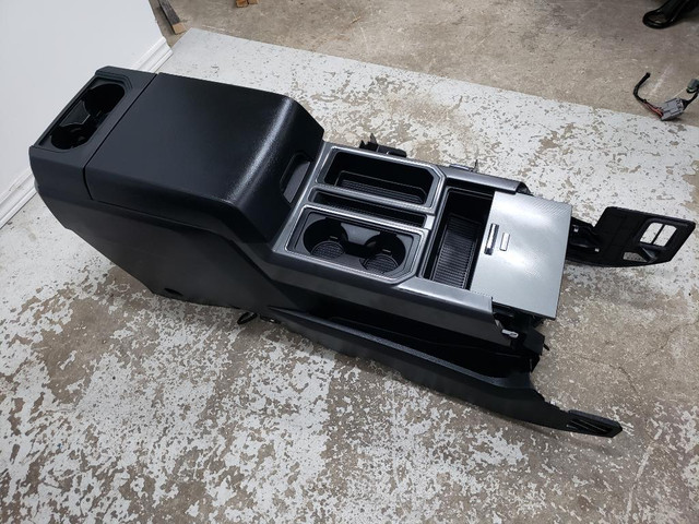 Ford F150 Truck 2015 Center Console F250 F350 Superduty in Other Parts & Accessories - Image 2