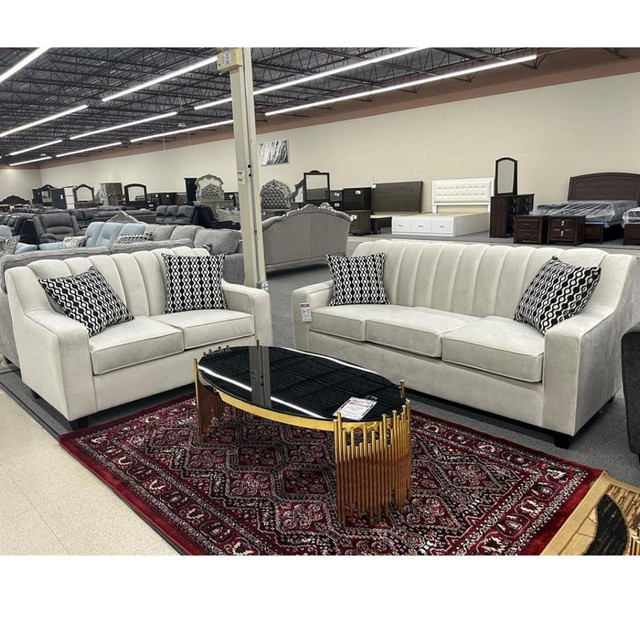 Grey Sectional Couch! Solidwood Furniture on Sale!! in Couches & Futons in Ontario - Image 4