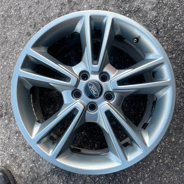 18 pouces 5x108 Ford original + sensors in Tires & Rims in Laval / North Shore - Image 2