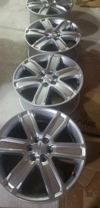 BRAND NEW TAKE OFF  GMC ACADIA FACTORY OEM  20 INCH ALLOY WHEEL SET OF FOUR WITH SENSORS.NO CENTER CAPS