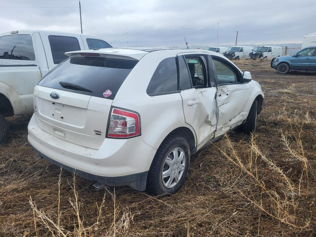 2010 Ford Edge AWD 3.5L for Parting Out in Auto Body Parts in Saskatchewan - Image 3