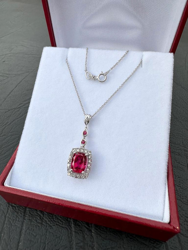 #319 - 14kt White Gold Syn. Ruby Pendant / Necklace 16” in Jewellery & Watches - Image 3