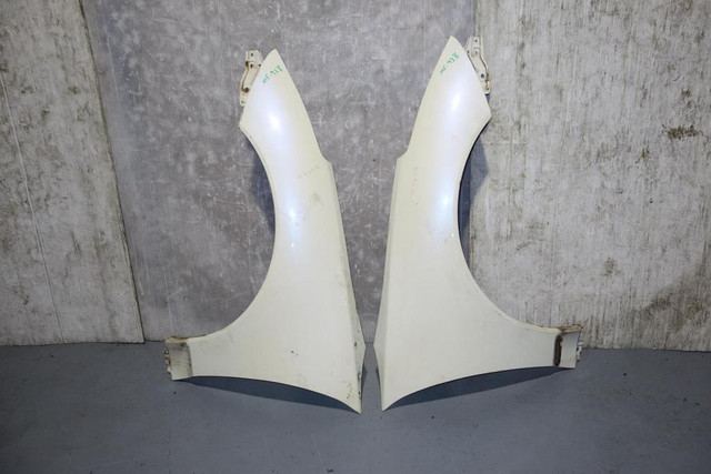 JDM Toyota Celica GT GTS Fenders Left &amp; Right Pair ZZT231 ZZT230 OEM Fender 2000-2005 in Auto Body Parts