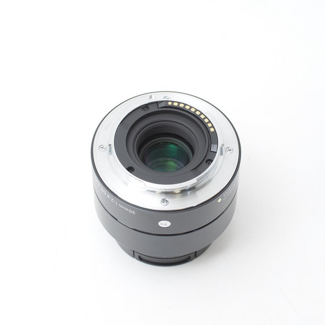 Sigma 30mm f2.8 DN for e-mount (ID - 2093) in Cameras & Camcorders - Image 4