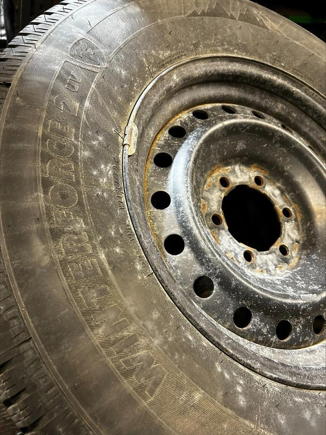 265/70/17 winter tires, FIRESTONE WINTERFORCE 2 on TOYOTA 4RUNNER steel wheels in Tires & Rims in London - Image 2