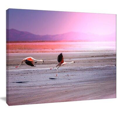 Made in Canada - Design Art Flying Pair of Cute Flamingos - Wrapped Canvas Photograph Print in Home Décor & Accents