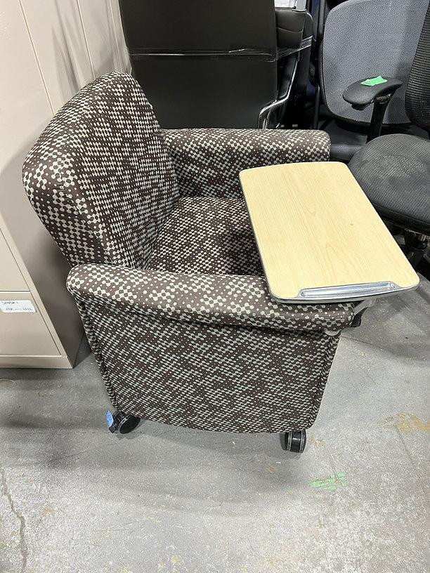 Teknion Lounge Chair with Mobile Wheels in Excellent Condition-Call us now! in Chairs & Recliners in Toronto (GTA) - Image 2