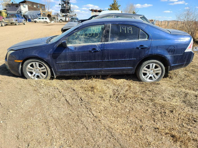 Parting out WRECKING: 2006 Ford Fusion SE Parts in Other Parts & Accessories