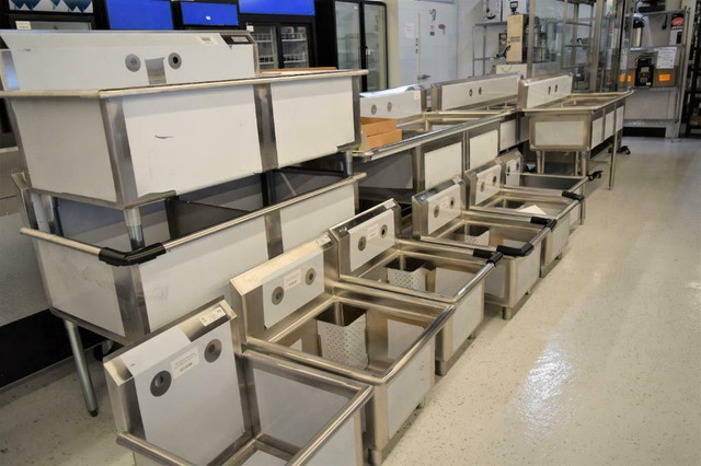 You don&#39;t want to miss this! Coolers, Chest Freezers, Glass Door Coolers, Griddle, Char Broilers in Industrial Kitchen Supplies in Ontario - Image 2