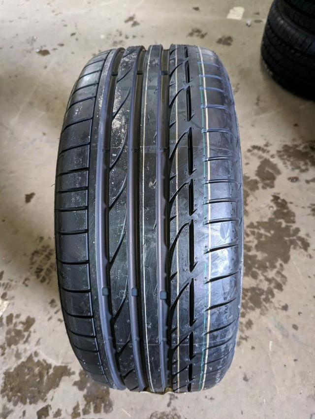 4 pneus dété neufs P225/50R17 94W Bridgestone Potenza S001 in Tires & Rims in Québec City