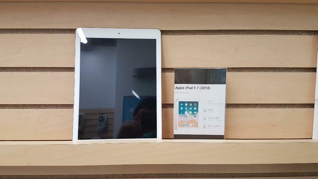 Apple iPad 6th Generation 128GB New Charger 1 YEAR Warranty!!! Spring SALE!!! in iPads & Tablets in Calgary