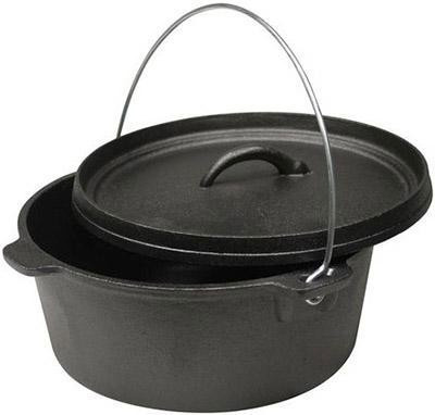 World Famous® 4 Quart Cast Iron Dutch Ovens in Kitchen & Dining Wares