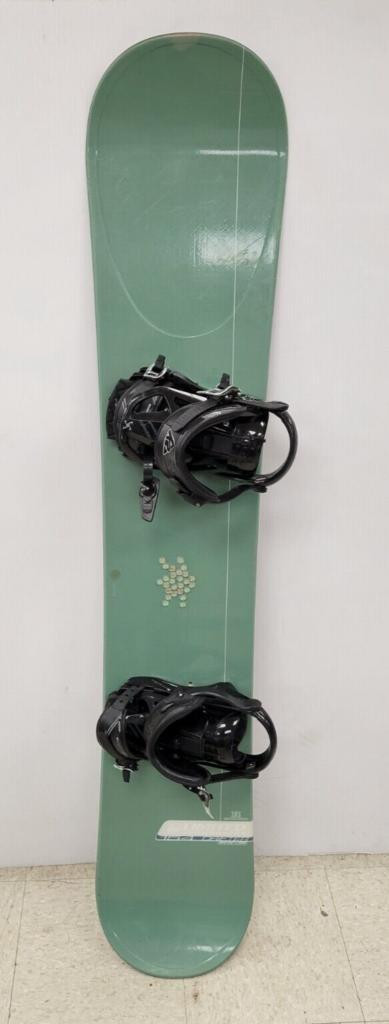 (50514-1) Limited Snowboard - 154cm in Snowboard in Alberta
