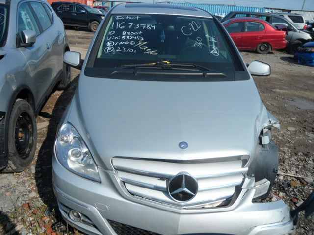 2010-2011 MERCEDES B200 2.0T TURBO AUTOMATIC # POUR PIECES#FOR PARTS#PART OUT in Auto Body Parts in Québec