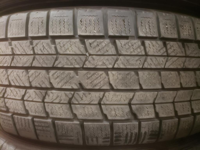 (TH55) 4 Pneus Hiver - 4 Winter Tires 215-60-16 Dunlop 5-6/32 - 5x114.3 - TOYOTA CAMRY in Tires & Rims in Greater Montréal - Image 4