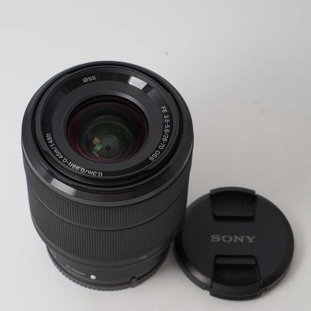 Sony FE 28-70mm F3.5-5.6 (ID - 1913) in Cameras & Camcorders - Image 3