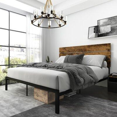 17 Stories Structure de lit plateforme brun foncé avec tête de lit en bois et lattes en métal in Beds & Mattresses in Québec