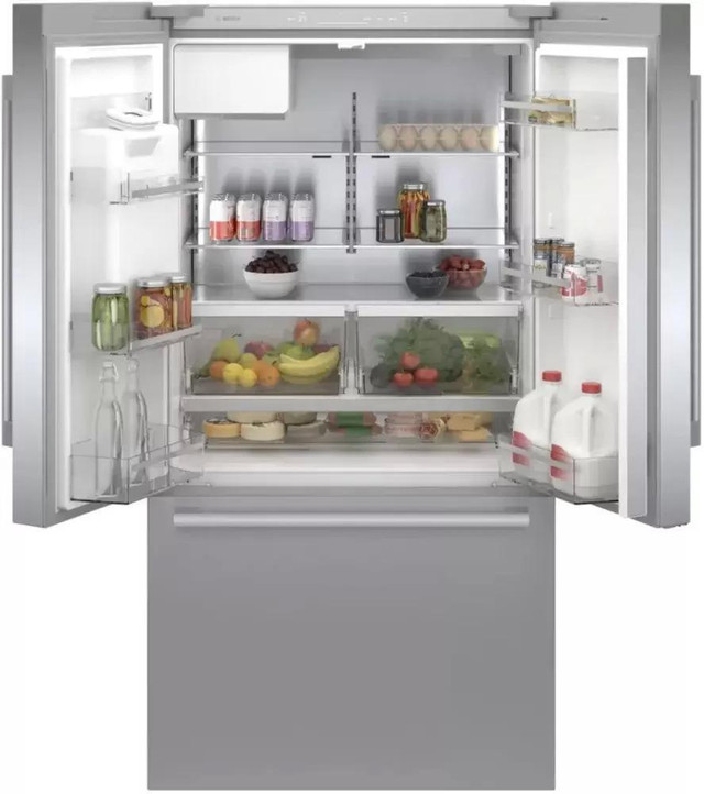 Bosch 500 Series B36CD50SNS 36 French Door Bottom Freezer Fridge With Easy Clean Stainless in Refrigerators in Markham / York Region - Image 3