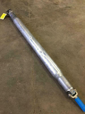 2003 -2009 Dodge Ram 2500 / 3500 one piece rear DRIVESHAFT Guelph Ontario Preview
