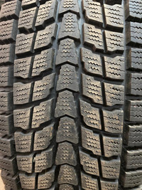 4 pneus dhiver P235/70R16 105Q Dunlop Grandtrek SJ6 20.0% dusure, mesure 10-11-12-12/32