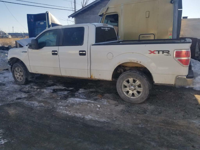 2010 Ford F150 Crew Cab 5.4L 4x4 For Part Outing in Auto Body Parts in Manitoba