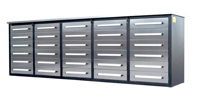 NEW 30 DRAWER STAINLESS STEEL 10 FT TOOL BENCH 10FT30D01B in Other in Alberta