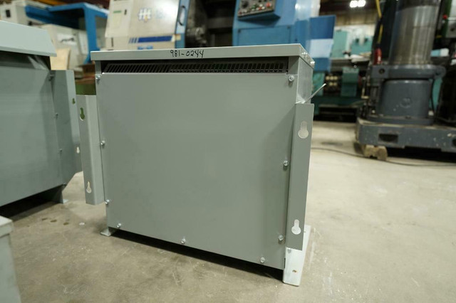 35 KVA - 208D To 400Y/231V 3 Phase Isolation Transformer (981-0244) in Other Business & Industrial - Image 4