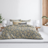 The Tailor's Bed Garden Bloom Barley Green Standard Cotton Coverlet / Bedspread Set