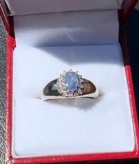 #257 - 14k White gold, natural tanzanite &amp; diamond ladies ring, size 7