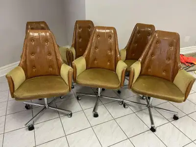 ONLINE AUCTION: 6 Retro Dining Chairs
