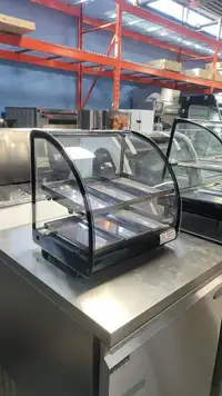 Brand New 19 Heated Display Case (6 Tray Capacity )