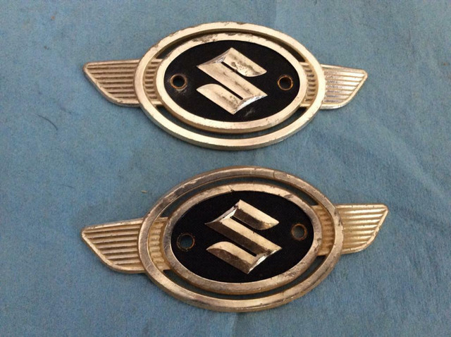 1969 1970 Suzuki OEM Flying Wing S T500 Gas Tank Badges in Motorcycle Parts & Accessories in Ontario