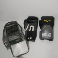 Everlast Boxing Training Gloves - Size 12oz - Pre-Owned - 36DWH3