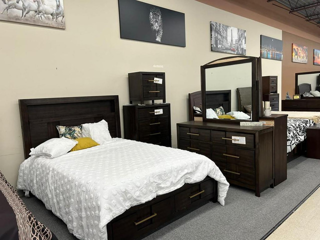 Queen  Bedroom Set Sale Windsor !! in Beds & Mattresses in Windsor Region