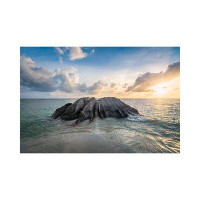 East Urban Home Large Rock At The Anse Source D'argent Beach, Seychelles