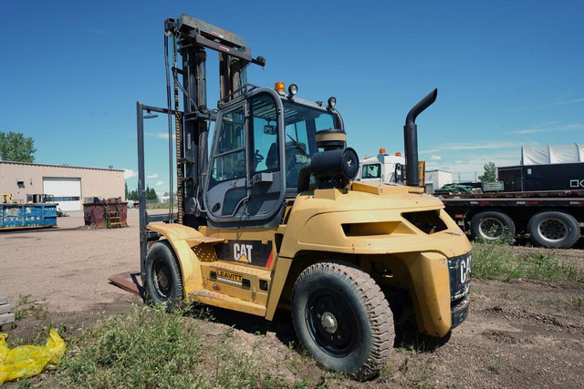Caterpillar P20000 Forklift (CAT) in Other Business & Industrial - Image 2