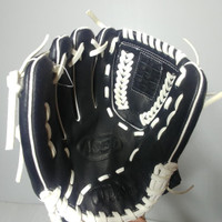Wilson Youth Baseball Catching Glove - 10 in - Pre-owned - 528T7X