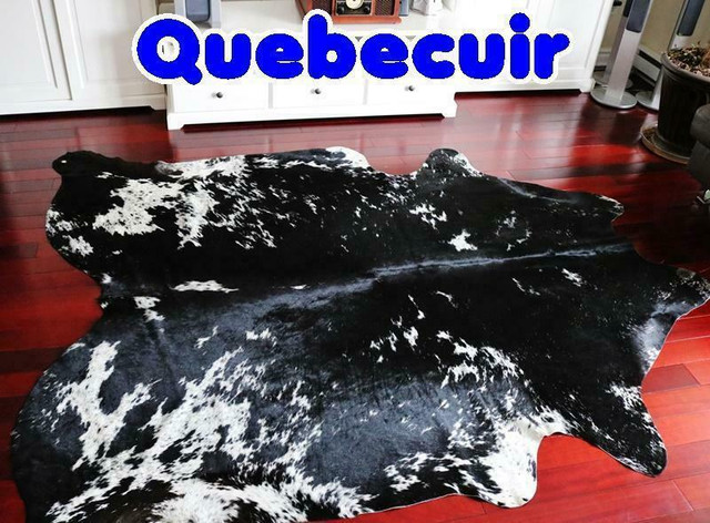 Tapis peau de vache Cowhide rug decoration promotion Noel Christmas in Rugs, Carpets & Runners in Québec - Image 3