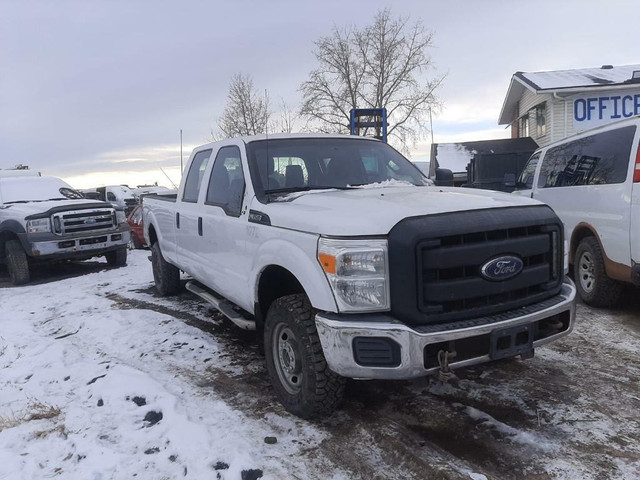 2014 Ford F350 6.2L 4x4 For Parting Out in Auto Body Parts in Manitoba