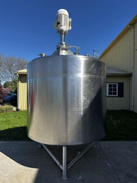 Vertical Jacketed Mixing Tank