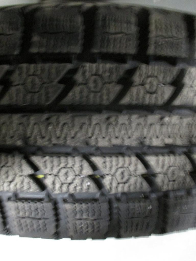 K5  Pneus dhiver Toyo p215/65r17 sur roues Jeep Cherokee $350.00 in Tires & Rims in Drummondville - Image 4