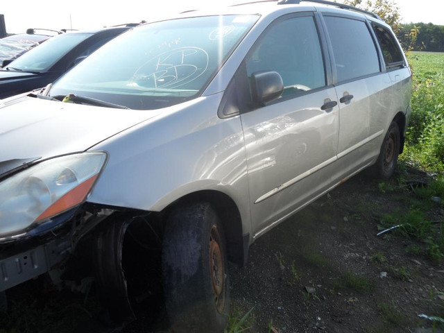 2006 TOYOTA SIENNA CE 3.3L POUR PIECES# FOR PARTS# PART OUT in Auto Body Parts in Québec - Image 2