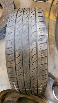 4 pneus dété P215/60R16 94T Toyo Extensa A/S 63.5% dusure, mesure 4-4-4-4/32