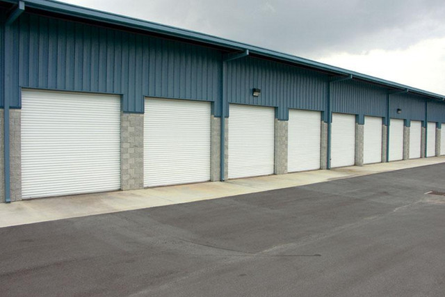 Commercial Shop Doors! New 10’ x 10’ Roll-Up Doors, Sheds, Shops, Quonsets, Barns and more! dans Portes de garage et ouvre-portes  à Manitoba - Image 4