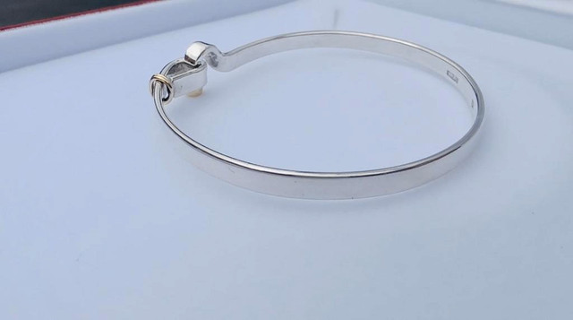 #443 - Sterling &amp; 18kt Bangle, Marked: “TIFFANY &amp; CO,”. 7” Length in Jewellery & Watches - Image 4