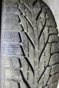 P 235/75/ R15 Nokian Hakkapeliitta Winter M/S*  WINTER Tire 100% TREAD LEFT  $75 for THE TIRE / 1 TIRE ONLY !!